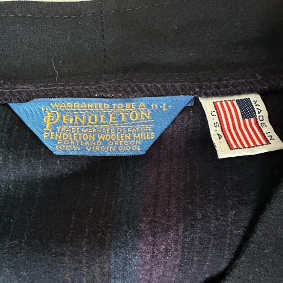 Vintage Pendleton Men's Striped Cardigan Sweater 100% Virgin Wool Made in USA - Picture 2 of 3